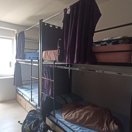 Newborn Comfort Hostel The Biggest Hostel Of Town With Best Location Priştine Dış mekan fotoğraf
