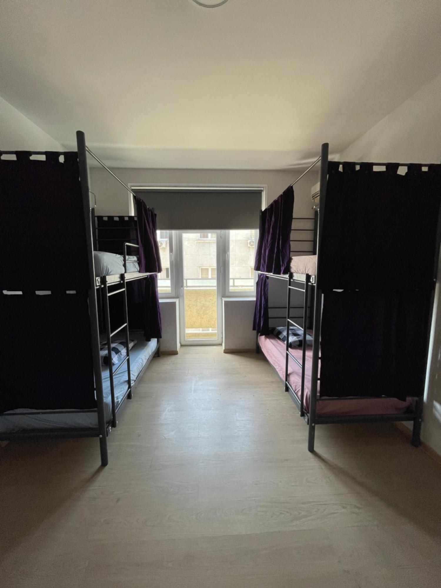 Newborn Comfort Hostel The Biggest Hostel Of Town With Best Location Priştine Dış mekan fotoğraf