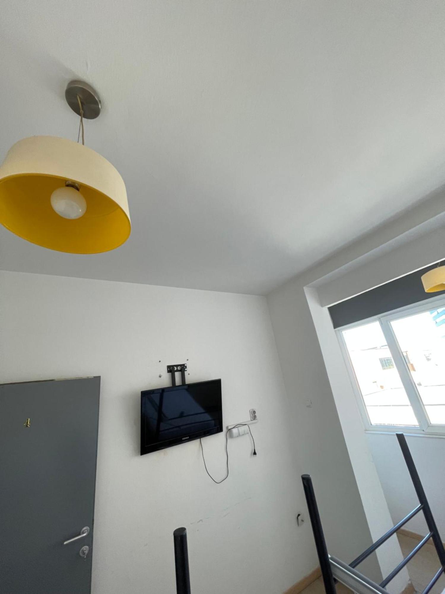 Newborn Comfort Hostel The Biggest Hostel Of Town With Best Location Priştine Dış mekan fotoğraf