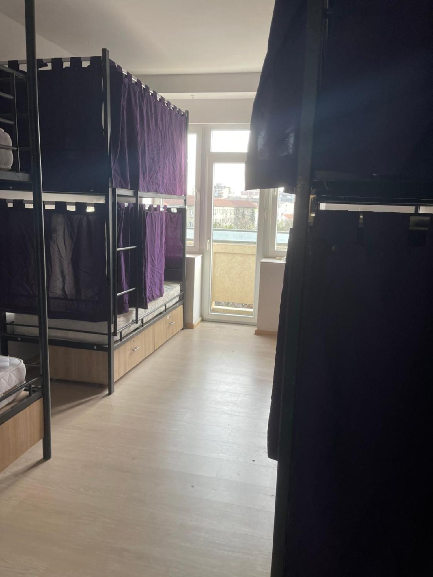 Newborn Comfort Hostel The Biggest Hostel Of Town With Best Location Priştine Dış mekan fotoğraf